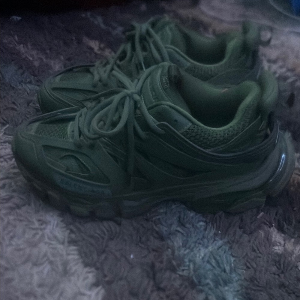 Balenciaga Green Sneakers - Picture 10 of 16